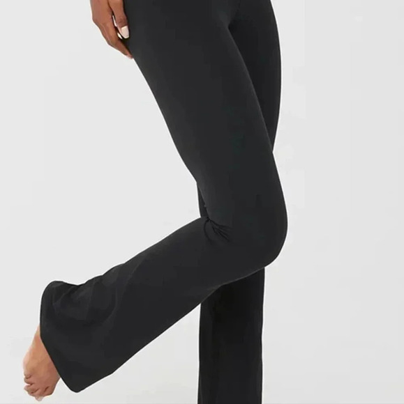 Offline by arie real me Xtra trouser 👖 nwt - Picture 1 of 10